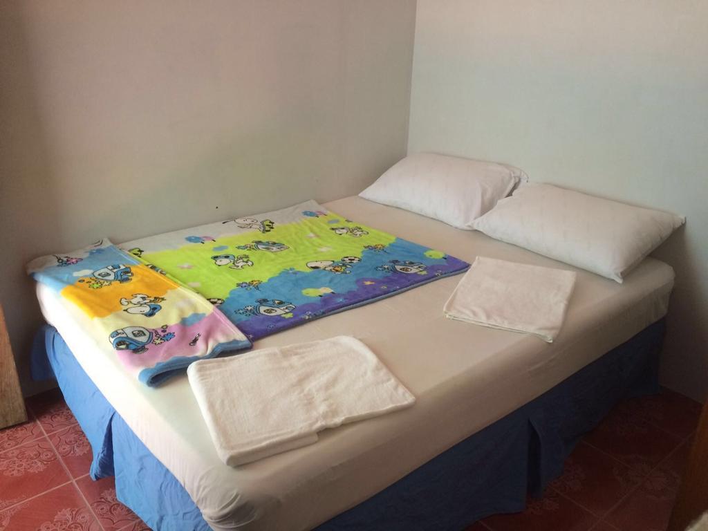Bung House Hotel Phi Phi Eksteriør billede